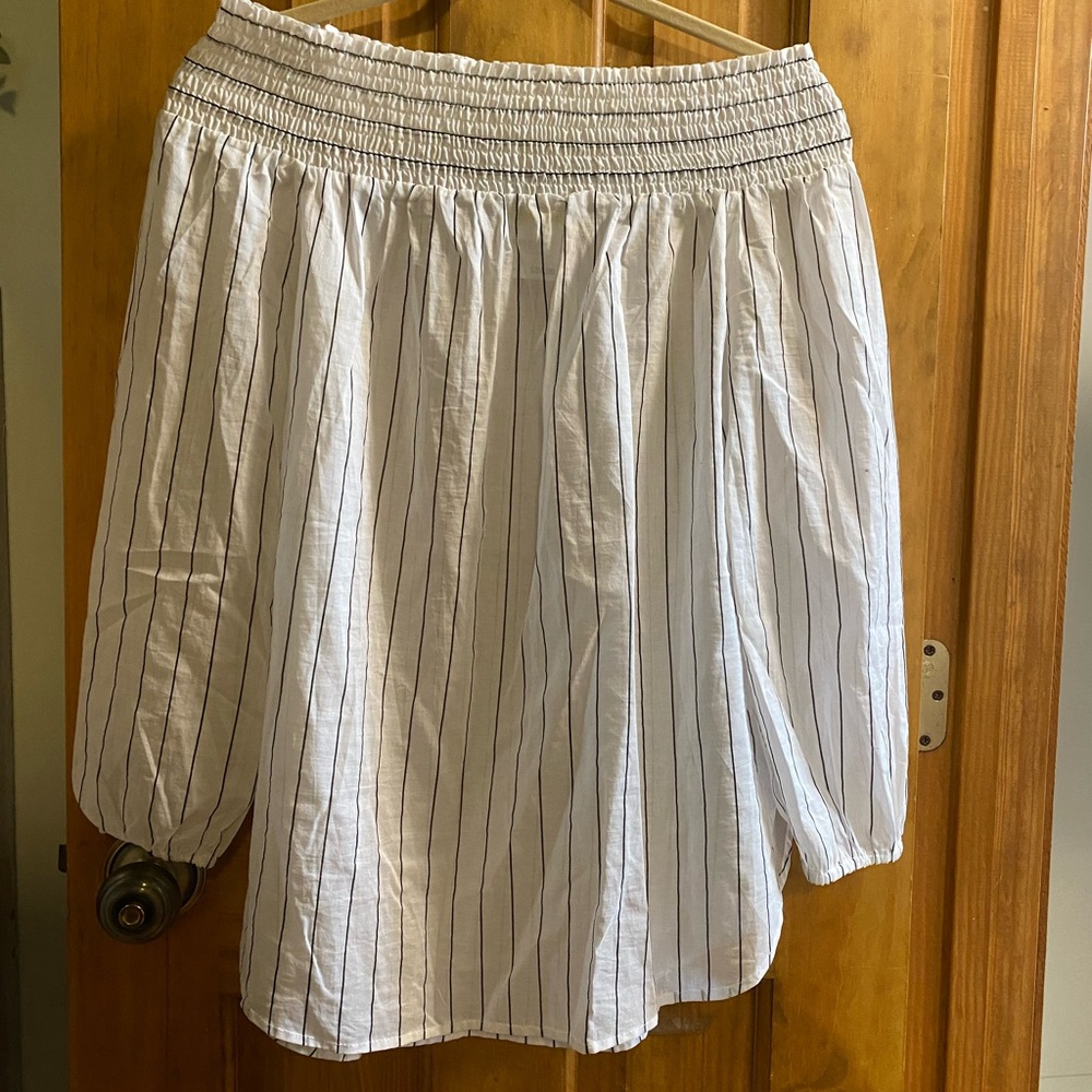 NWT. Michael Kors White Bubble Smocked Top